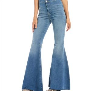 🎉HP!🎉❤️NWT Free People ‘Float On Flare’ Bell Bottom Jeans